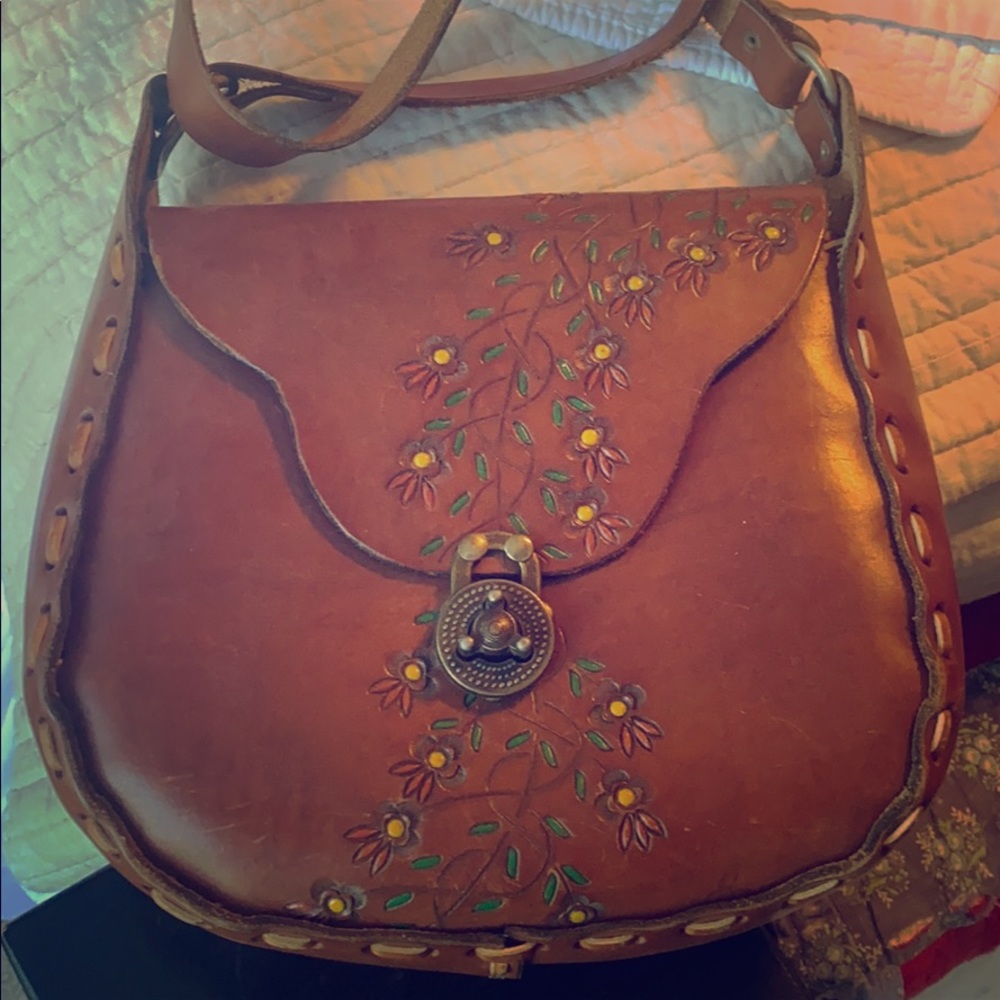 Vintage embroidered leather saddle bag purse